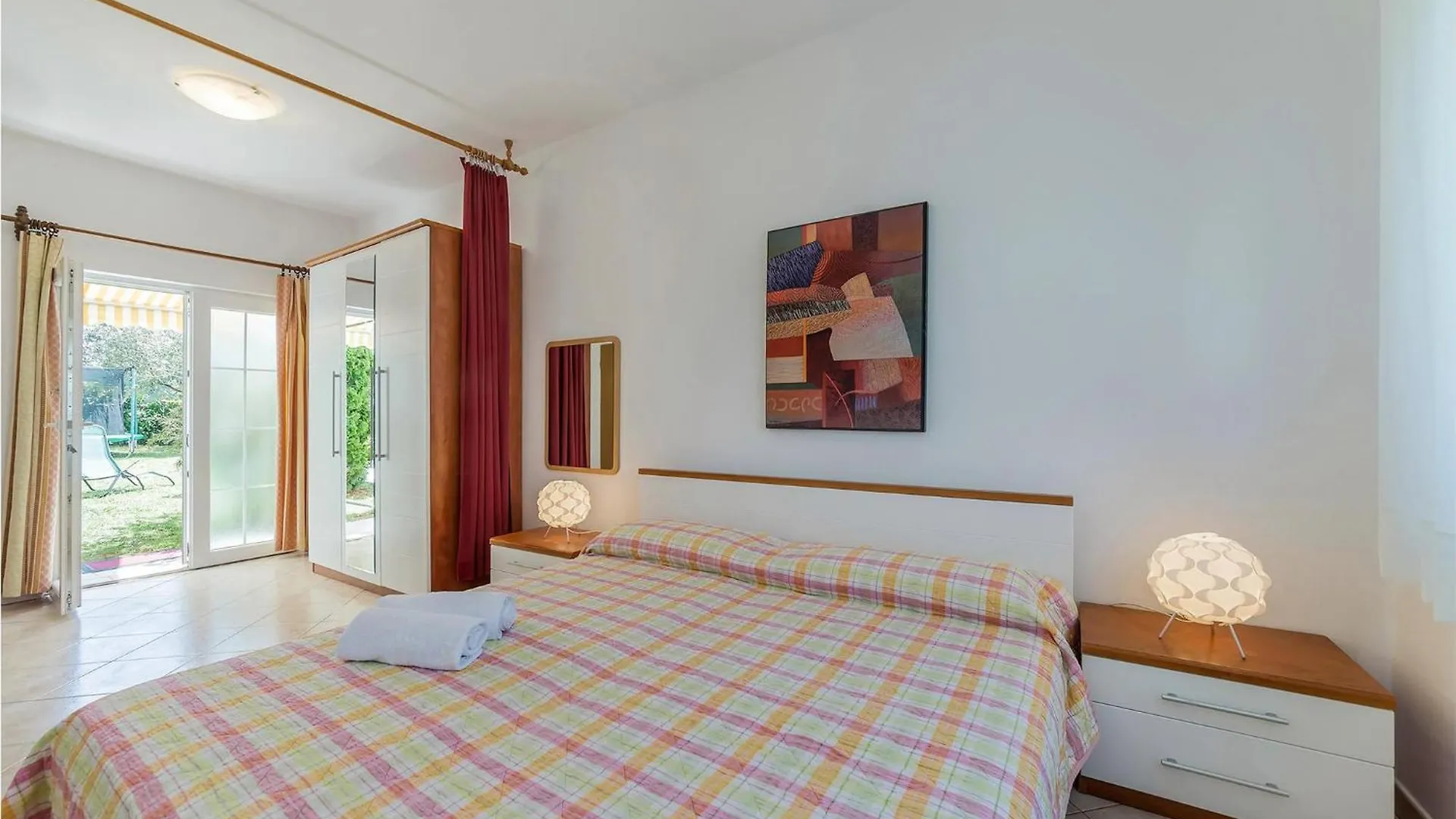 1 Bedroom Beautiful Apartment In Valtura