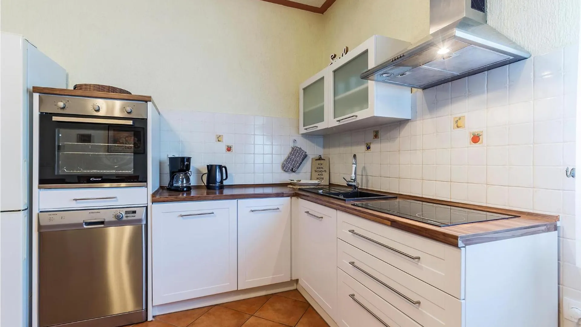 1 Bedroom Beautiful Apartment In Valtura