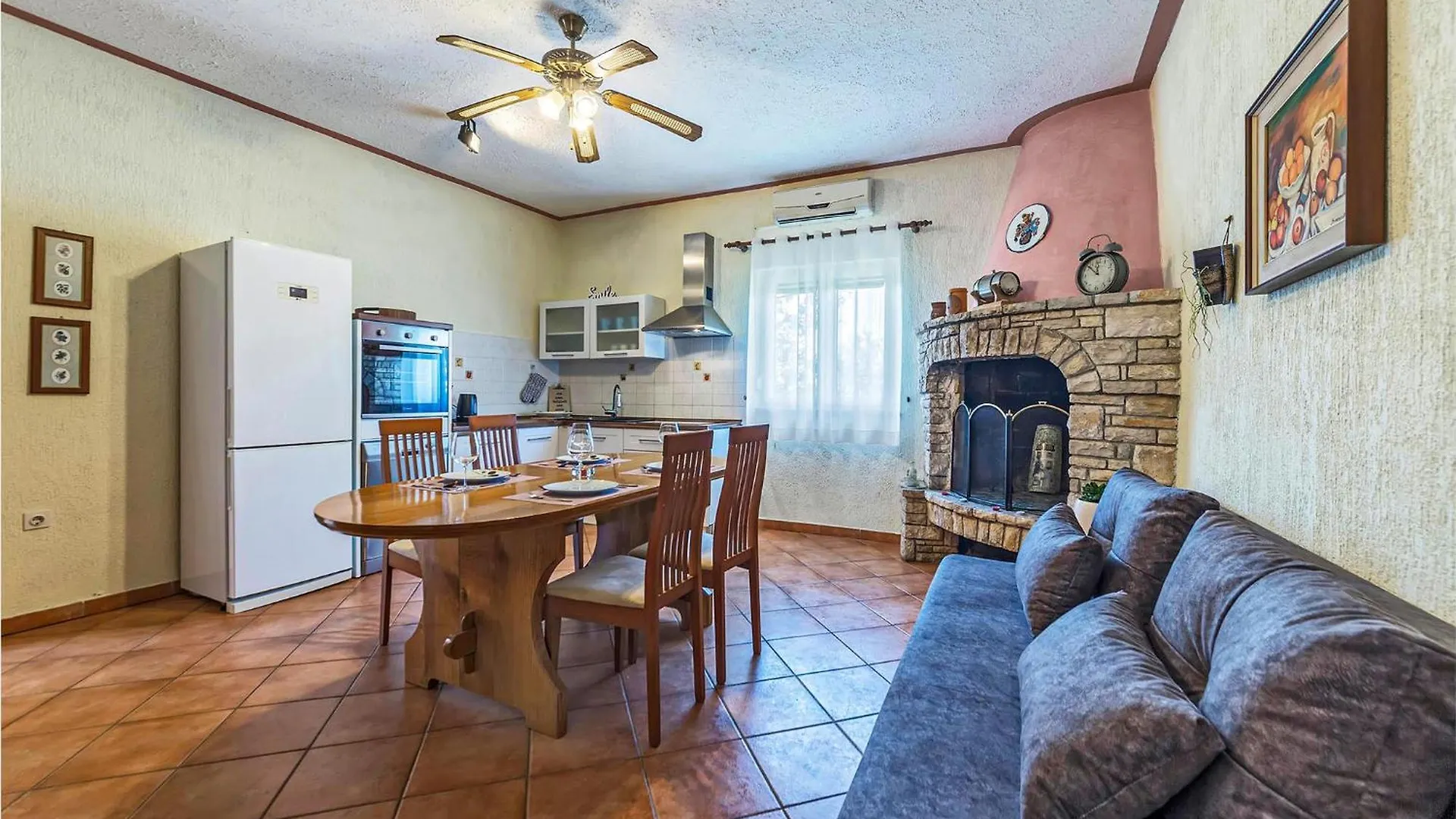1 Bedroom Beautiful Apartment In Valtura